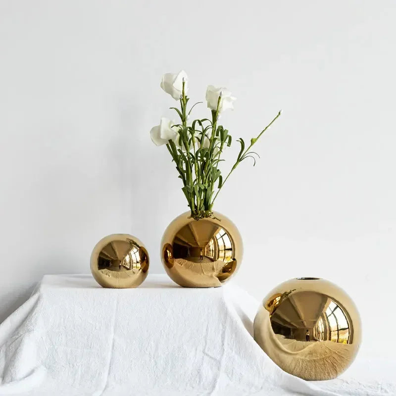 Plating Golden Ball Ceramic Vase